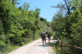 Hiking, Gola del Furlo